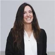 Laureata impartisce lezioni di matematica online per studenti di scuole elementari, medie e superiori.